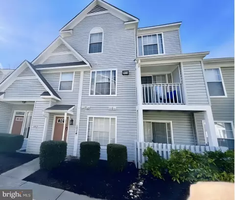 1036 Pebblewood Dr, Virginia Beach, VA 23464