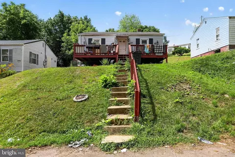 187 Couty Dr, Bristol, VA 24202