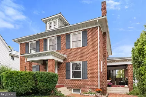 528 Pine Ave, Waynesboro, VA 22980