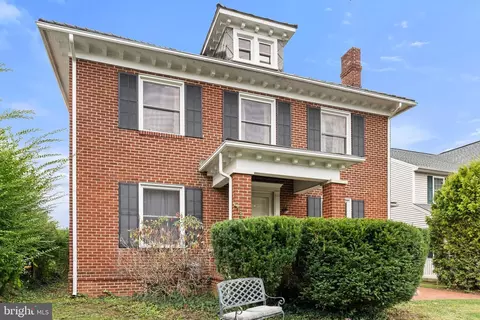 528 Pine Ave, Waynesboro, VA 22980 photo 2