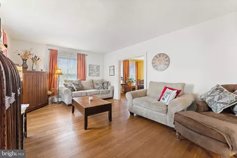 528 Pine Ave, Waynesboro, VA 22980 photo 5