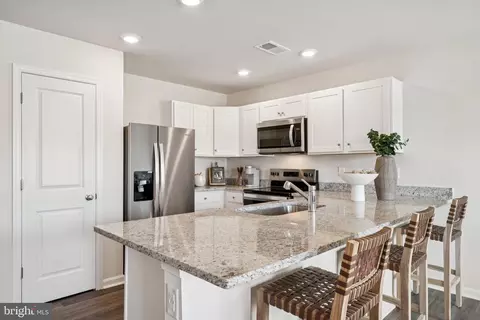 213 Camden Dr, Waynesboro, VA 22980