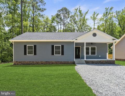 354 Woodbine Dr, Colonial Beach, VA 22443