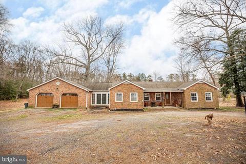 18620 Ridge Rd, Colonial Beach, VA 22443