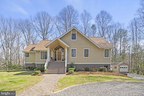 544 Prospect Hill Rd, Montross, VA 22520