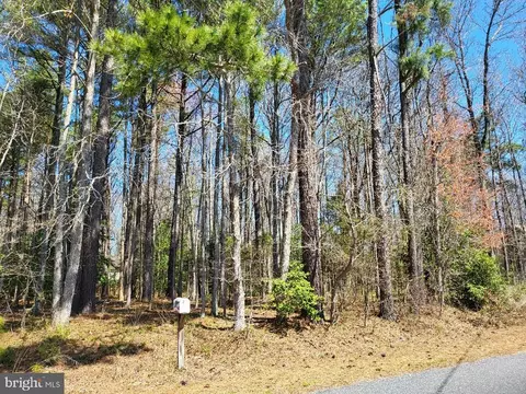 157 South Independence Drive, Montross, VA 22520