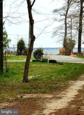 Orange Drive, Hague, VA 22469