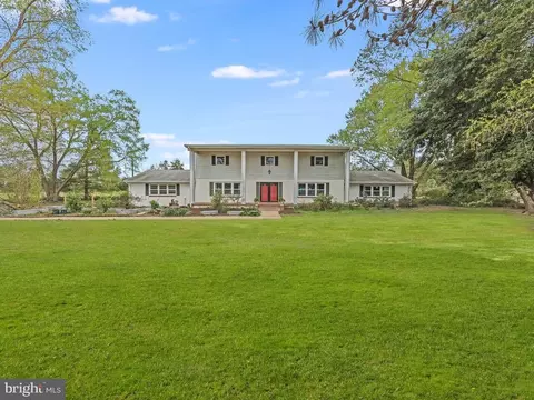 30 Miller Ln, Colonial Beach, VA 22443