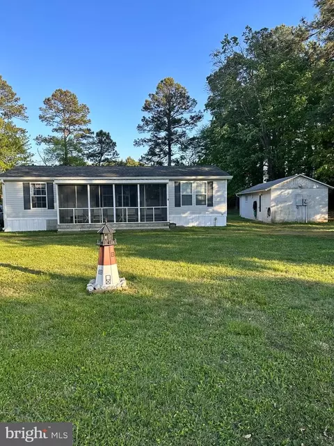 1295 Salisbury Park, Hague, VA 22469