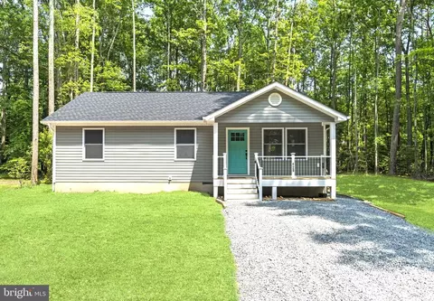 428 Shorewood Dr, Colonial Beach, VA 22443