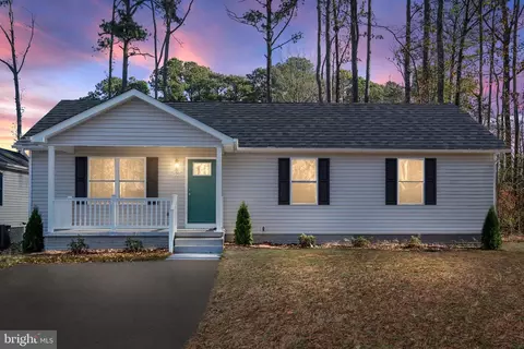 250 Currioman Dr, Montross, VA 22520
