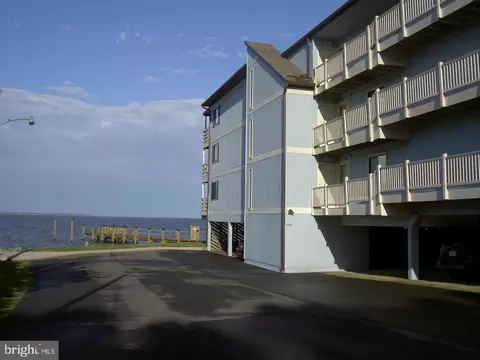 715 Washington Ave #13, Colonial Beach, VA 22443