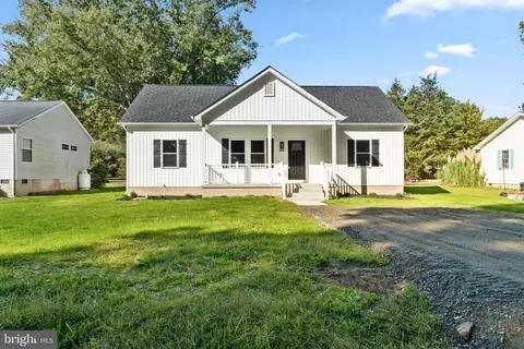249 Weatherall Dr, Montross, VA 22520