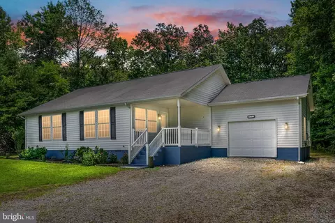 552 S Independence Dr, Montross, VA 22520