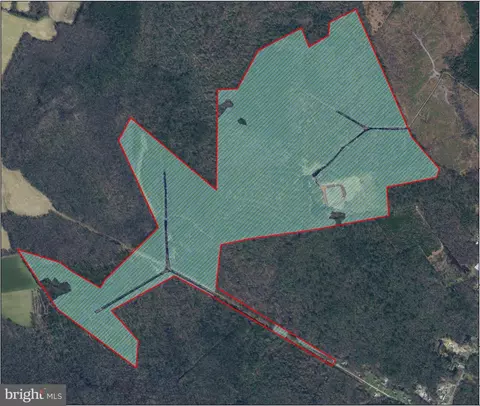 Charles Way, Colonial Beach, VA 22443