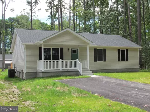 215 Weatherall Drive, Montross, VA 22520