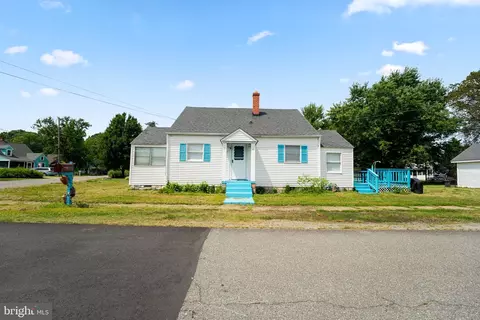 221 Madison St, Colonial Beach, VA 22443