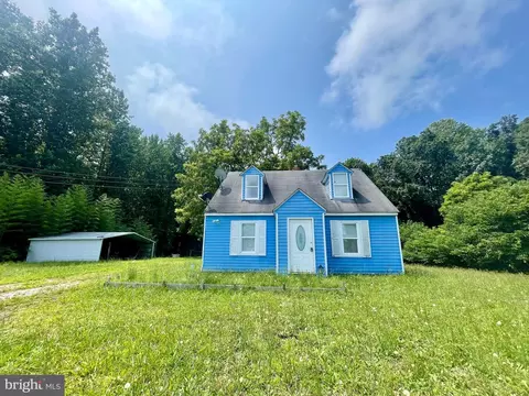 25018 Kings Hwy, Warsaw, VA 22572