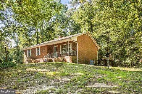 12016 Kings Hwy, Montross, VA 22520