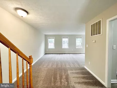 313 3rd St, Colonial Beach, VA 22443 photo 2