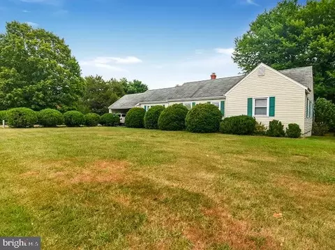 145 Peach Grove Ln, Montross, VA 22520