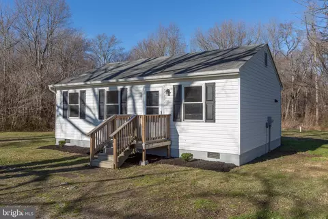 208 Plunk Town, Montross, VA 22520