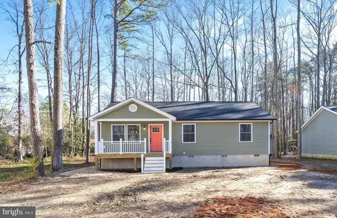 440 Shorewood Dr, Colonial Beach, VA 22443