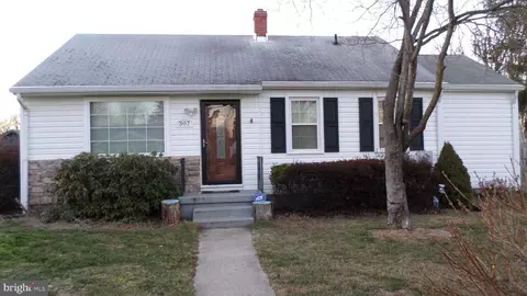 307 Locust Ave, Colonial Beach, VA 22443