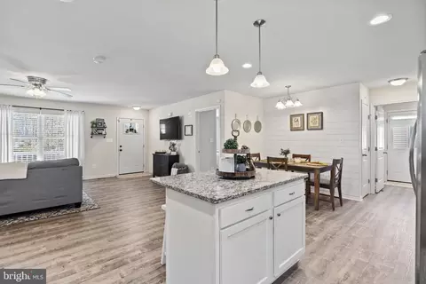 92 Rustic Ln, Colonial Beach, VA 22443 photo 12
