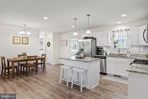 92 Rustic Ln, Colonial Beach, VA 22443 photo 9