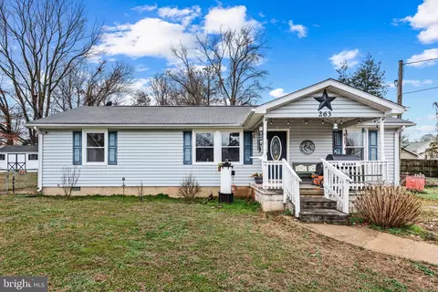 263 Meadow View Ln, Colonial Beach, VA 22443