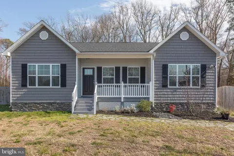 26 Brooks Dr, Colonial Beach, VA 22443