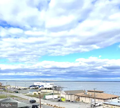 103 N Irving Ave #404, Colonial Beach, VA 22443