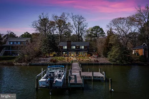 452 Ships Row, Montross, VA 22520