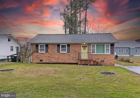 1119 Mckinney Blvd, Colonial Beach, VA 22443