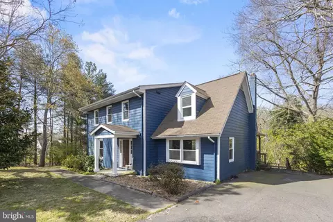 294 Timberland Dr, Montross, VA 22520