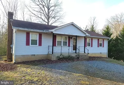 1692 Grants Hill Church, Montross, VA 22520