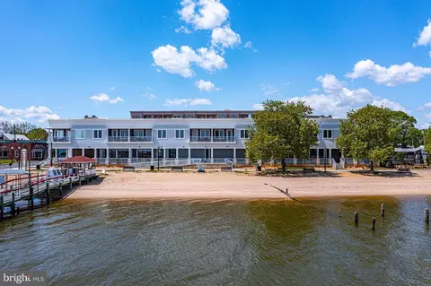 101 Taylor #203, Colonial Beach, VA 22443