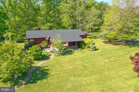 94 Kings Orchard Ln, Montross, VA 22520