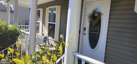 207 Dogwood Ave, Colonial Beach, VA 22443