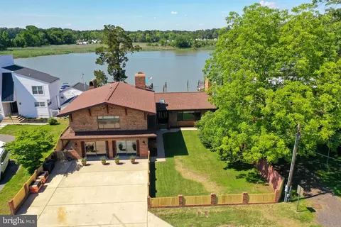 115 Avalon Dr, Colonial Beach, VA 22443