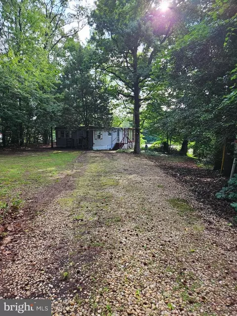 938 Forest Grove Rd, Colonial Beach, VA 22443