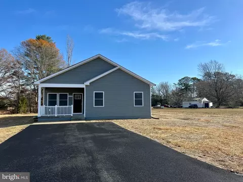 43 Otter Ln, Montross, VA 22520