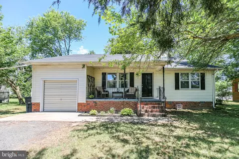 3003 Mckinney Blvd, Colonial Beach, VA 22443