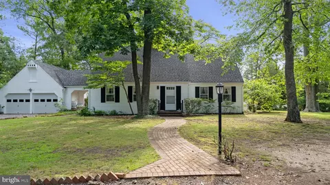 1343 Glebe Harbor Dr, Montross, VA 22520