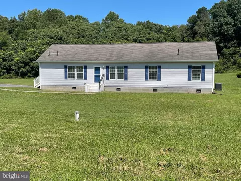 47 Noriam Way, Hague, VA 22469