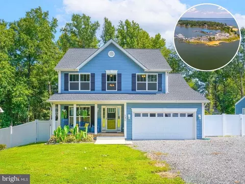 121 Lakeview Dr, Colonial Beach, VA 22443