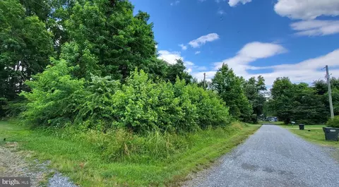 Randall Rd, Colonial Beach, VA 22443