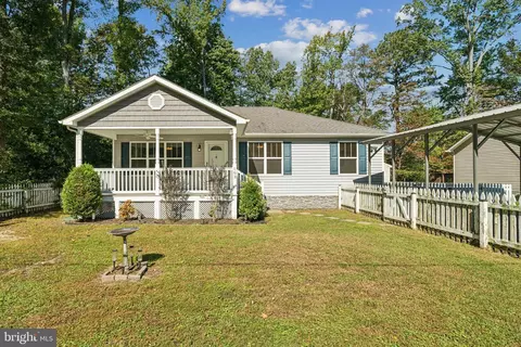 163 Nicholson Dr, Colonial Beach, VA 22443