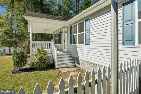 163 Nicholson Dr, Colonial Beach, VA 22443 photo 3